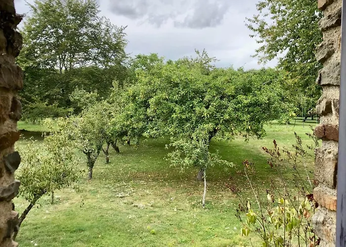 Nocleg ze śniadaniem D'hote A La Gilardiere 3*